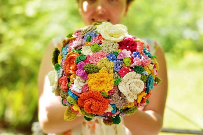 Crocheted Wedding Bouquet stylesidea