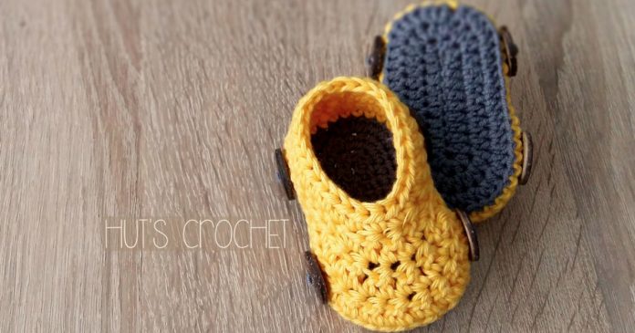 crochet_baby_booties_spring_car