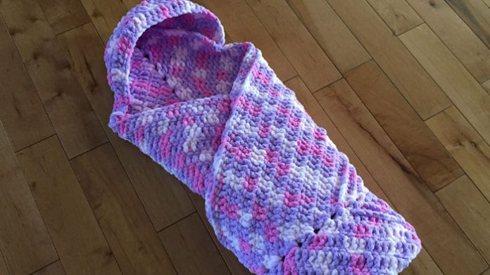 Hooded-Baby-crochet-Blanket