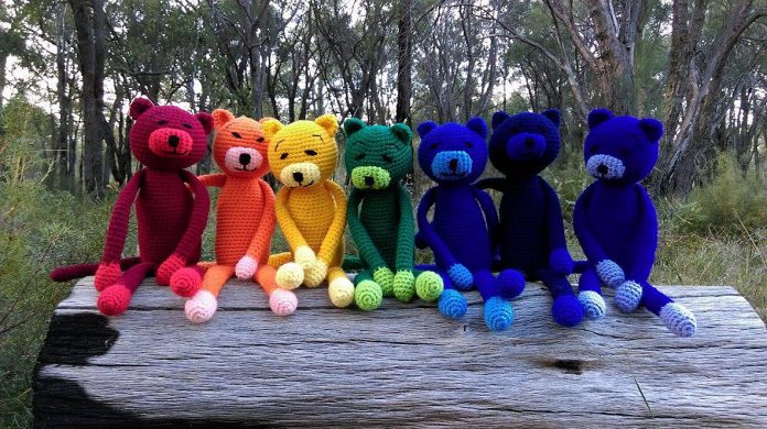 1-Rainbow_Crochet_Cats-free-pattern