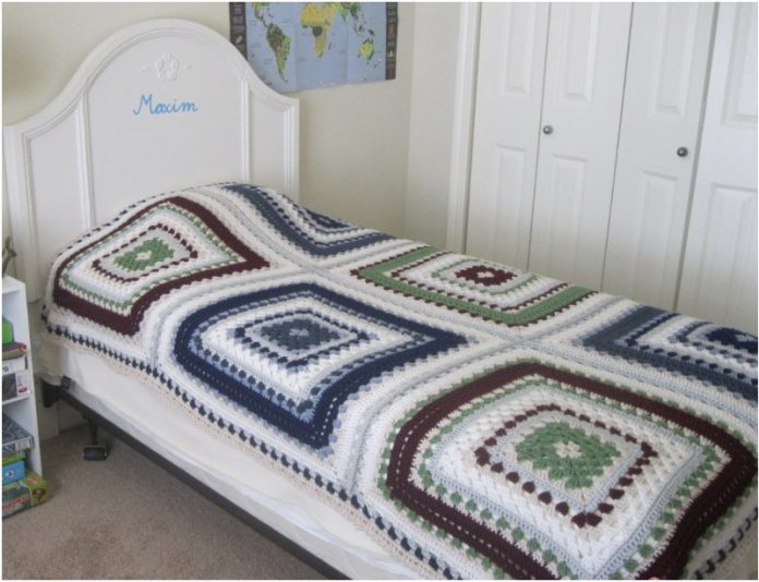 giant-granny-square-bedcover-free-crochet-pattern-1